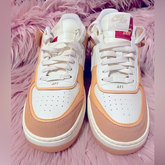 SOLD - Picture 4 of 4